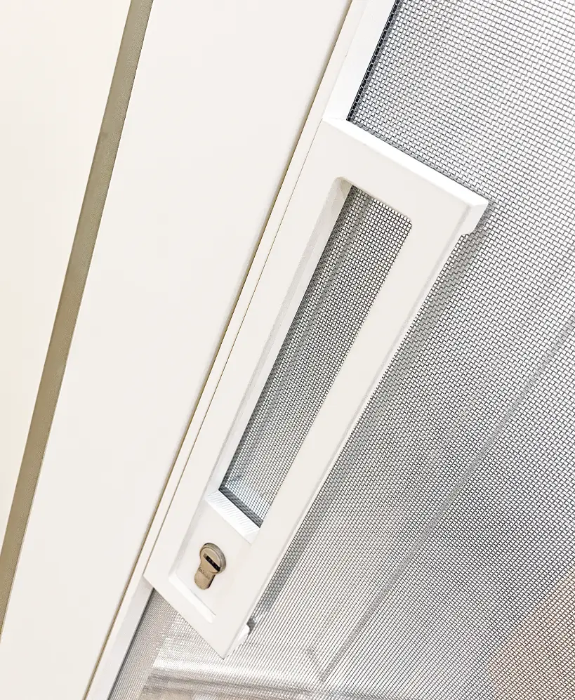 Una rete di riflessi per un vetro unico